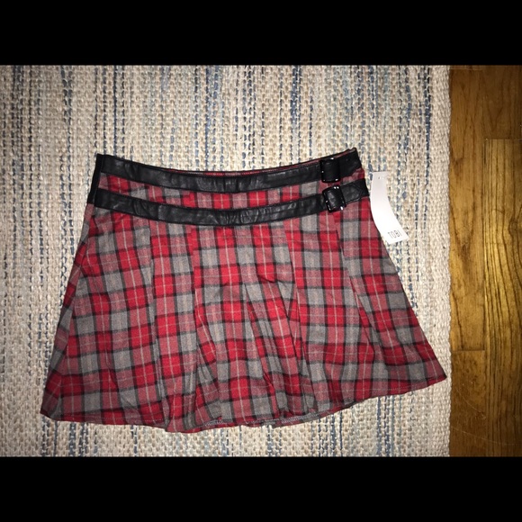 Plaid Skirt - Picture 3 of 4